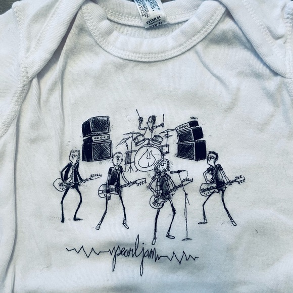 Baby Pearl Jam onesie - Picture 2 of 4